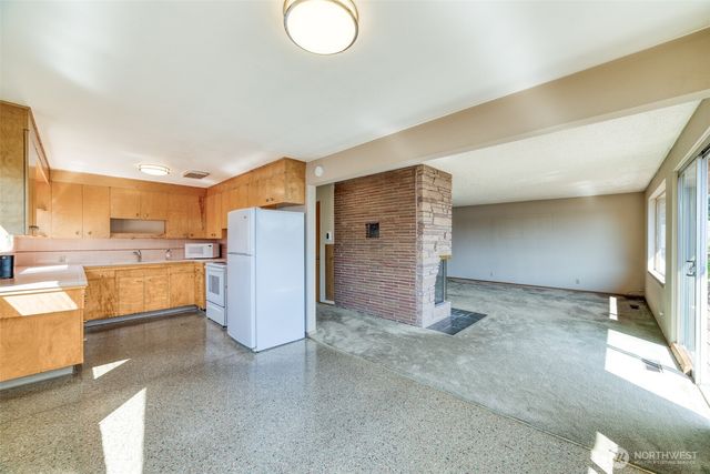 3737 S 194th Street, Seatac, WA 98188