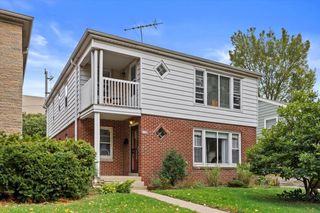 4146 N Bartlett AVENUE #4148, Shorewood, WI 53211