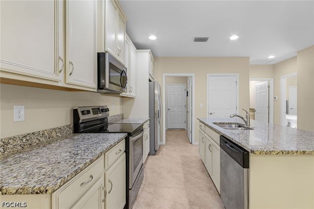 4298 Dutchess Park RD, Fort Myers, FL 33916