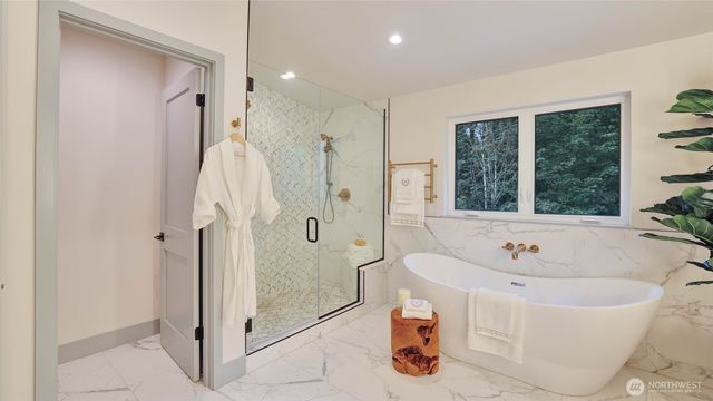 5202 Forest Avenue SE, Mercer Island, WA 98040