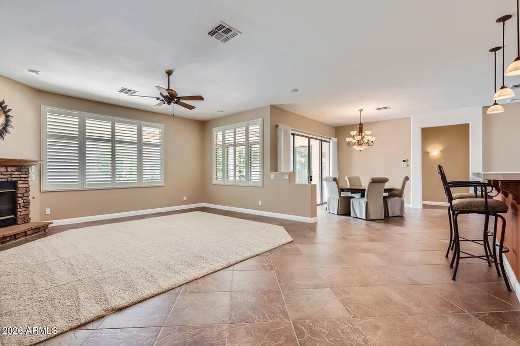 17951 W Sammy Way, Surprise, AZ 85374 — photo 3