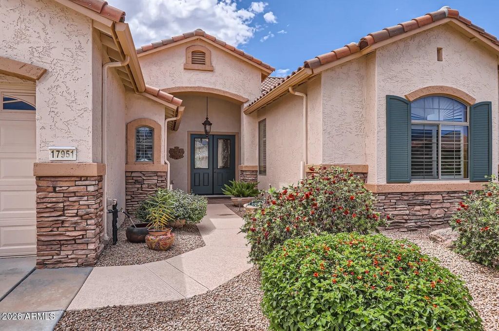 17951 W Sammy Way, Surprise, AZ 85374 — photo 4