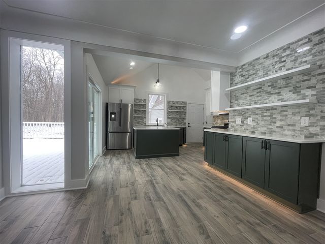 7466 Bunkerhill Road, Jackson, MI 49201