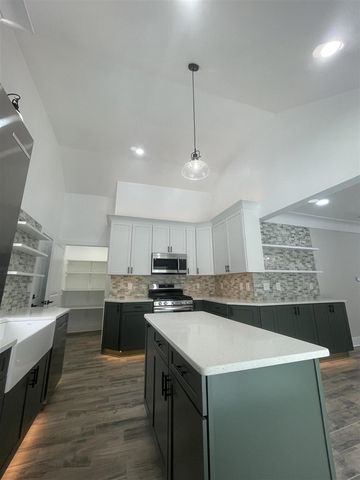 7466 Bunkerhill Road, Jackson, MI 49201