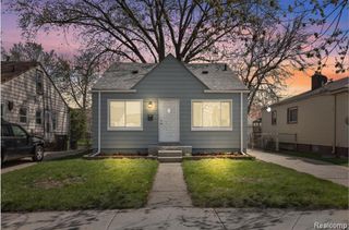 28320 Hillview Street, Roseville, MI 48066