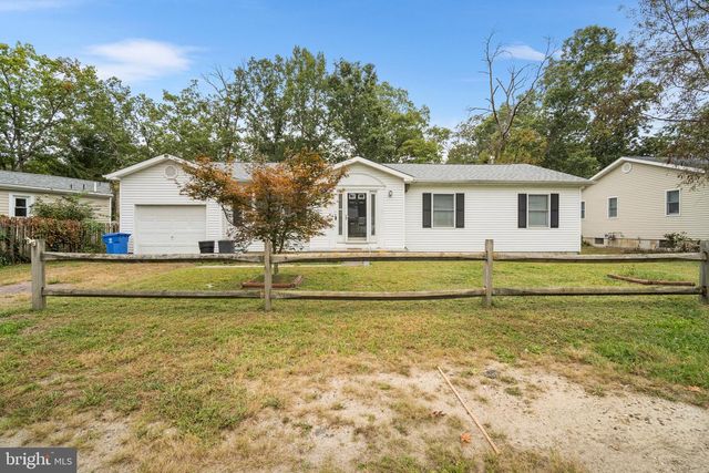 11 CLOVER ST, Browns Mills, NJ 08015