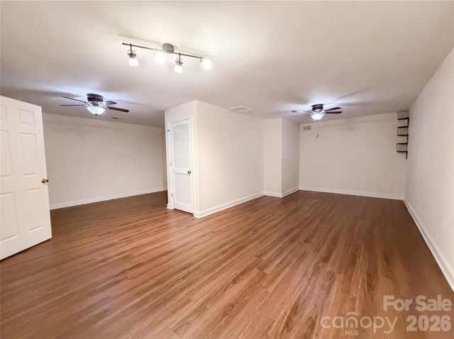 8612 Piccadily Lane, Harrisburg, NC 28075