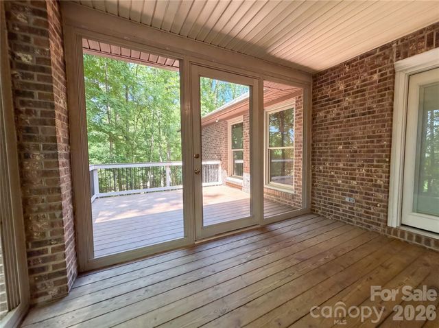 8612 Piccadily Lane, Harrisburg, NC 28075