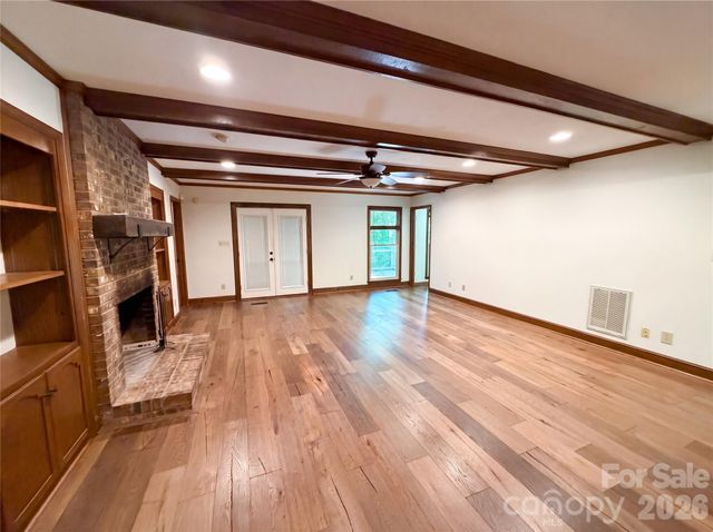 8612 Piccadily Lane, Harrisburg, NC 28075