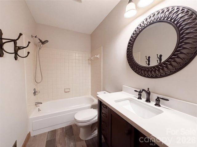 8612 Piccadily Lane, Harrisburg, NC 28075