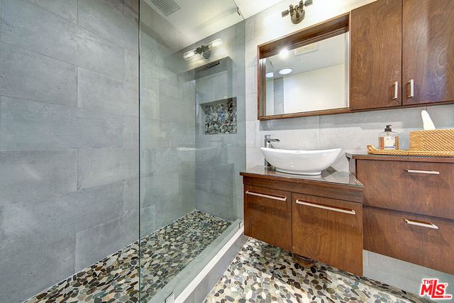 3512 Pacific Avenue 2, Marina Del Rey, CA 90292