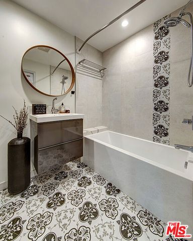 3512 Pacific Avenue 2, Marina Del Rey, CA 90292