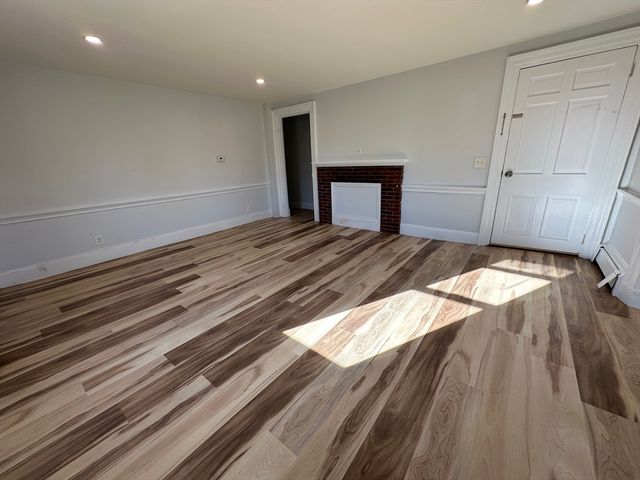 250 Walnut St A, Framingham, MA 01702