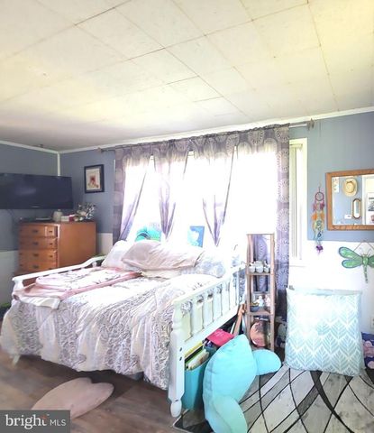 882 SAWYER AVE, Vineland, NJ 08360