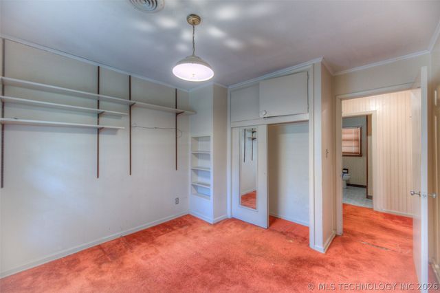 8925 E 15th Street, Tulsa, OK 74112