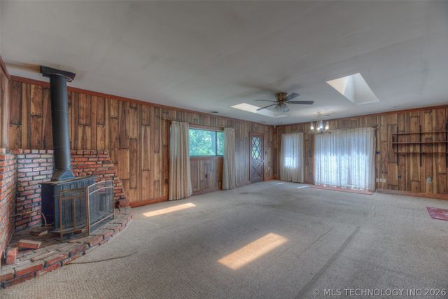 8925 E 15th Street, Tulsa, OK 74112