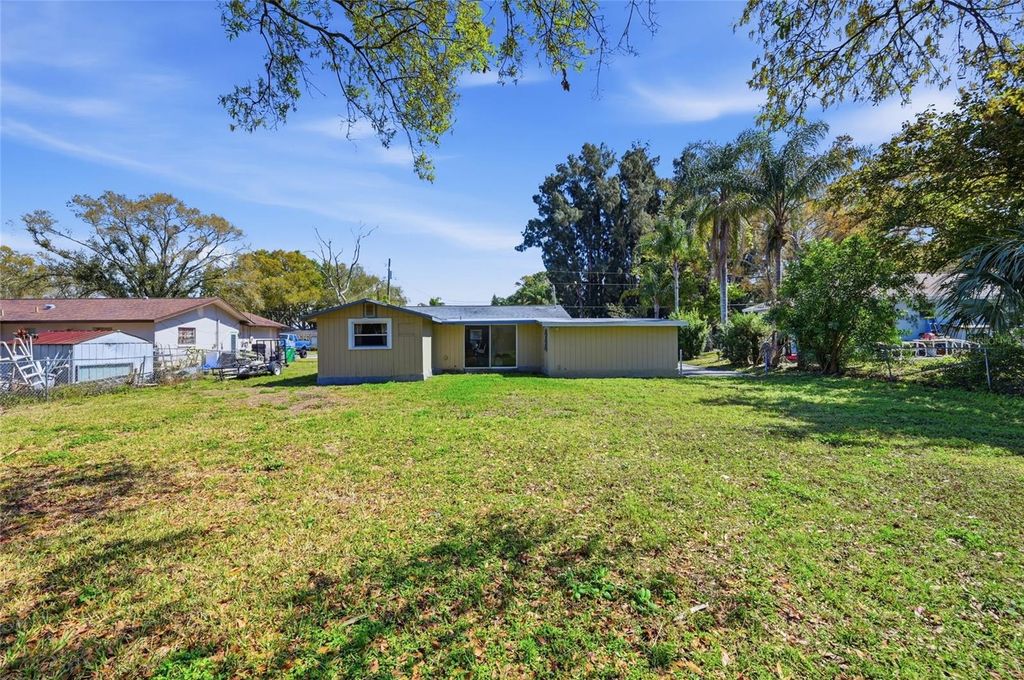 Image 24 of property listing at 2768 BELLE HAVEN DRIVE, Clearwater, FL 33763
