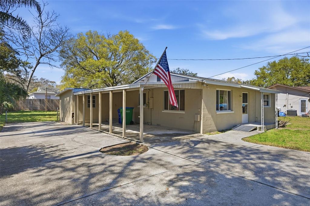 Image 4 of property listing at 2768 BELLE HAVEN DRIVE, Clearwater, FL 33763