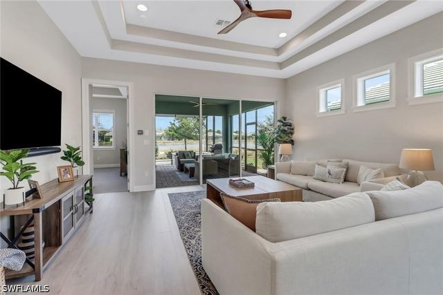 6299 Arriba AVE, Naples, FL 34113