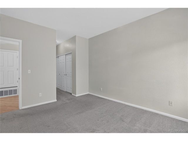 4013 S Carson St B, Aurora, CO 80014