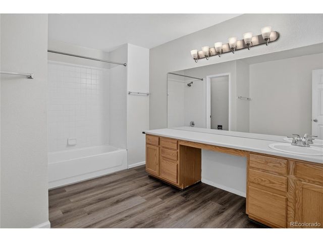 4013 S Carson St B, Aurora, CO 80014