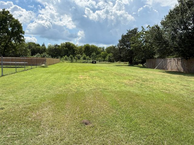 4004 Seventh, Greenville, TX 75401