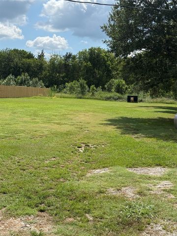 4004 Seventh, Greenville, TX 75401