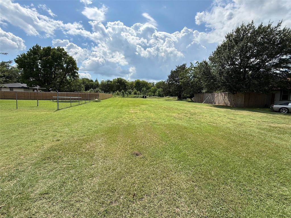 4004 Seventh, Greenville, TX 75401