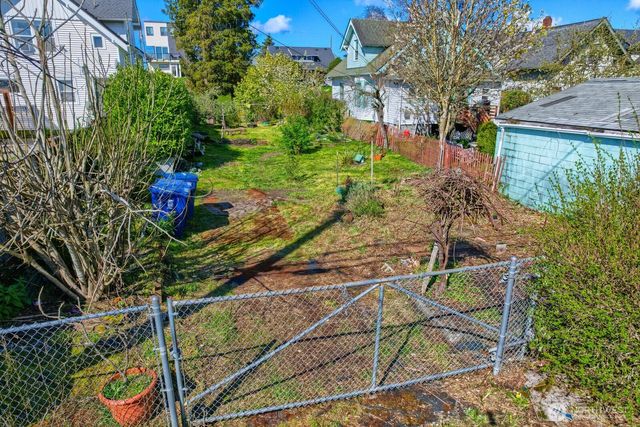 1715 S Sheridan Avenue, Tacoma, WA 98405