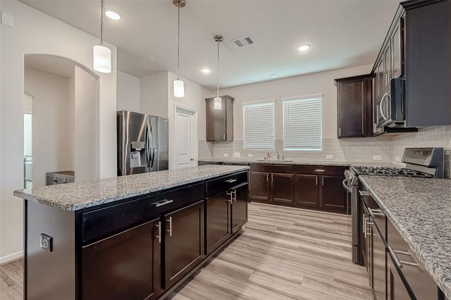 31510 Sandpiper Creek Drive, Hockley, TX 77447