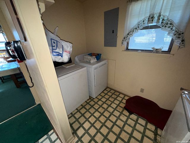 5878 Fm 775, New Berlin, TX 78155