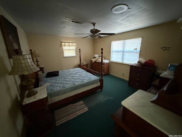 5878 Fm 775, New Berlin, TX 78155