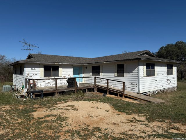 5878 Fm 775, New Berlin, TX 78155