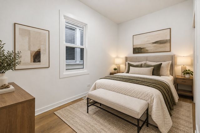 8612 S Burnham Avenue, Chicago, IL 60617