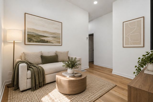 8612 S Burnham Avenue, Chicago, IL 60617