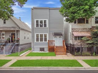 8612 S Burnham Avenue, Chicago, IL 60617
