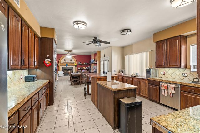 3620 W Arrowwood Place, Tucson, AZ 85741