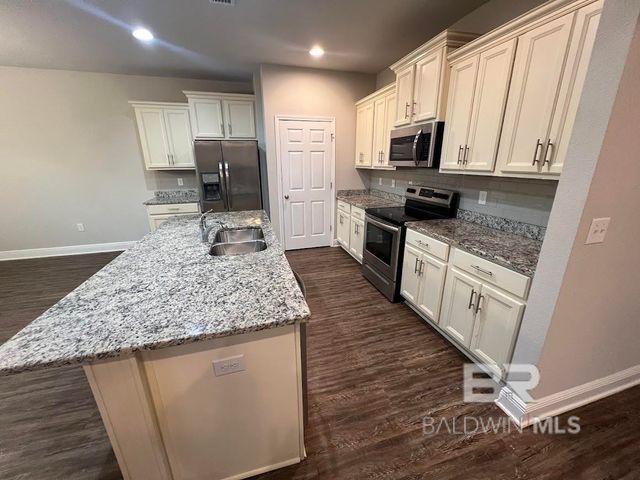 2225 Hogan Drive, Gulf Shores, AL 36542