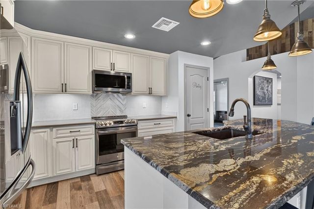 225 NW Douglas PKWY, Cape Coral, FL 33993