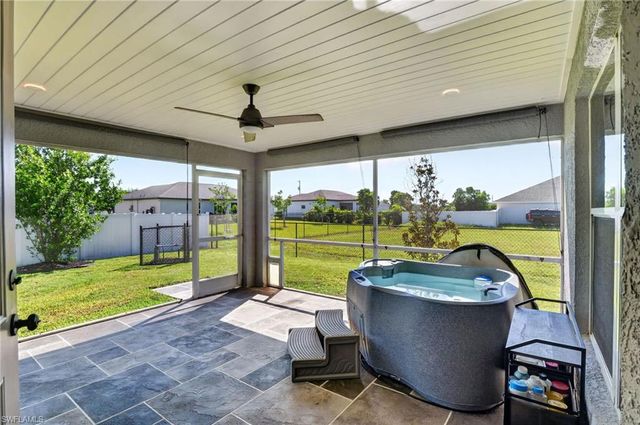 225 NW Douglas PKWY, Cape Coral, FL 33993