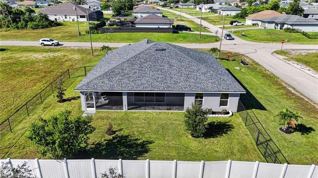 225 NW Douglas PKWY, Cape Coral, FL 33993