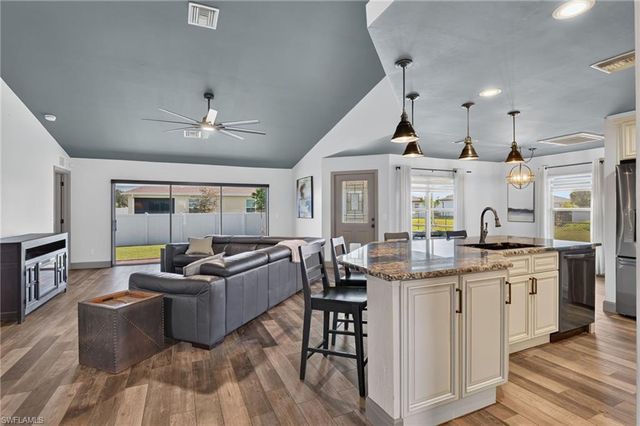 225 NW Douglas PKWY, Cape Coral, FL 33993
