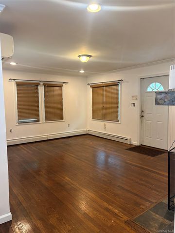 125 Washington Avenue, Amityville, NY 11701