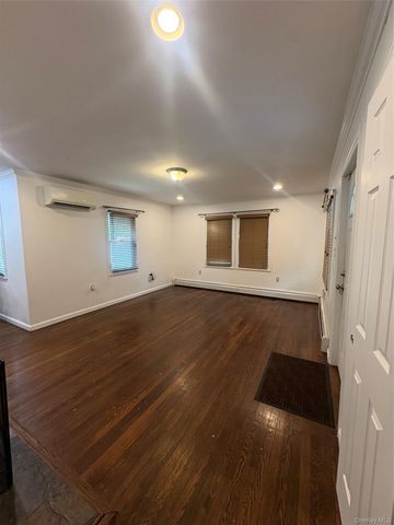 125 Washington Avenue, Amityville, NY 11701