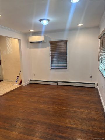 125 Washington Avenue, Amityville, NY 11701