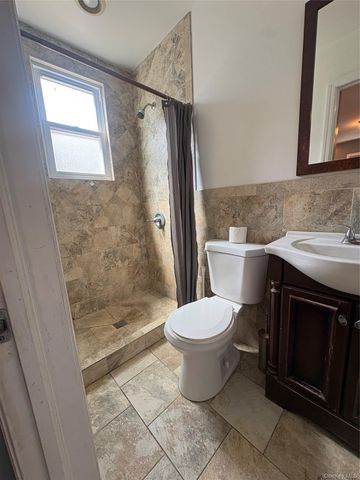 125 Washington Avenue, Amityville, NY 11701