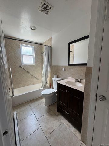 125 Washington Avenue, Amityville, NY 11701