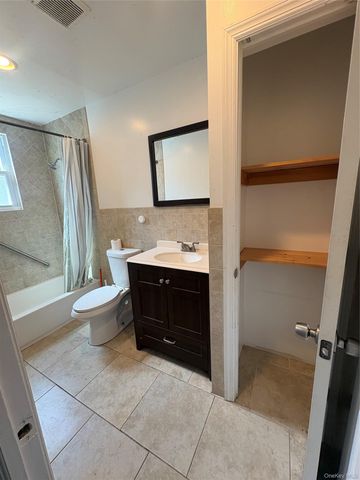 125 Washington Avenue, Amityville, NY 11701