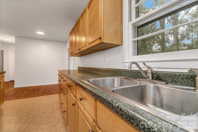 43 Rex Drive, Asheville, NC 28806