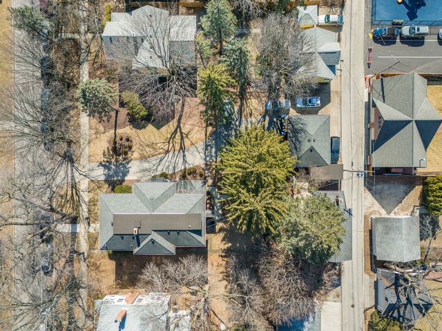 133 N Brainard Street, Naperville, IL 60540